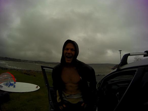 GOPR0023.MP4_snapshot_00.01_[2013.05.14_23.57.30]